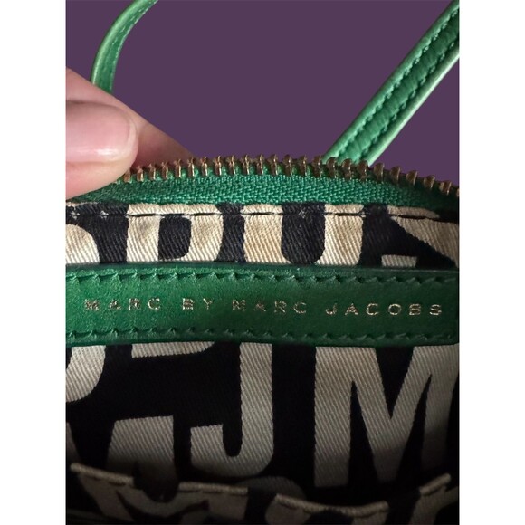 Marc by Marc Jacobs Green Leather Crossbody Purse Bag Turn Lock Brass Zipper - Picture 6 of 9